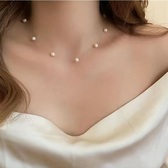 Simple Style Invisible Fishing Line Imitation Pearl Necklace - Picture 1 of 8